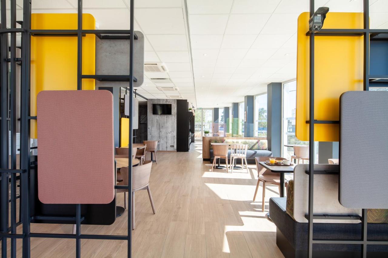 B&B Hotel Massy Gare Tgv Exteriör bild