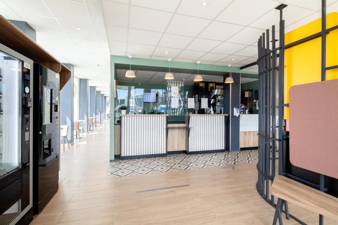 B&B Hotel Massy Gare Tgv Exteriör bild