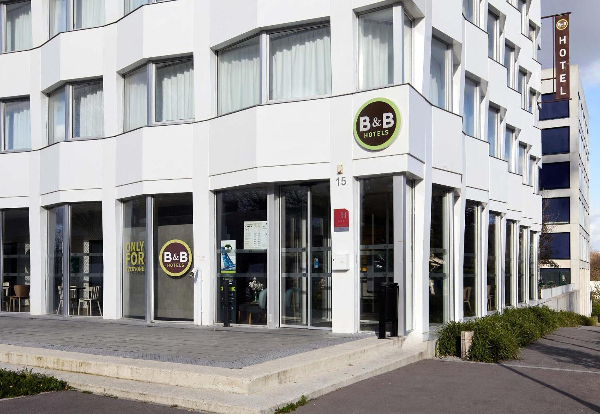 B&B Hotel Massy Gare Tgv Exteriör bild