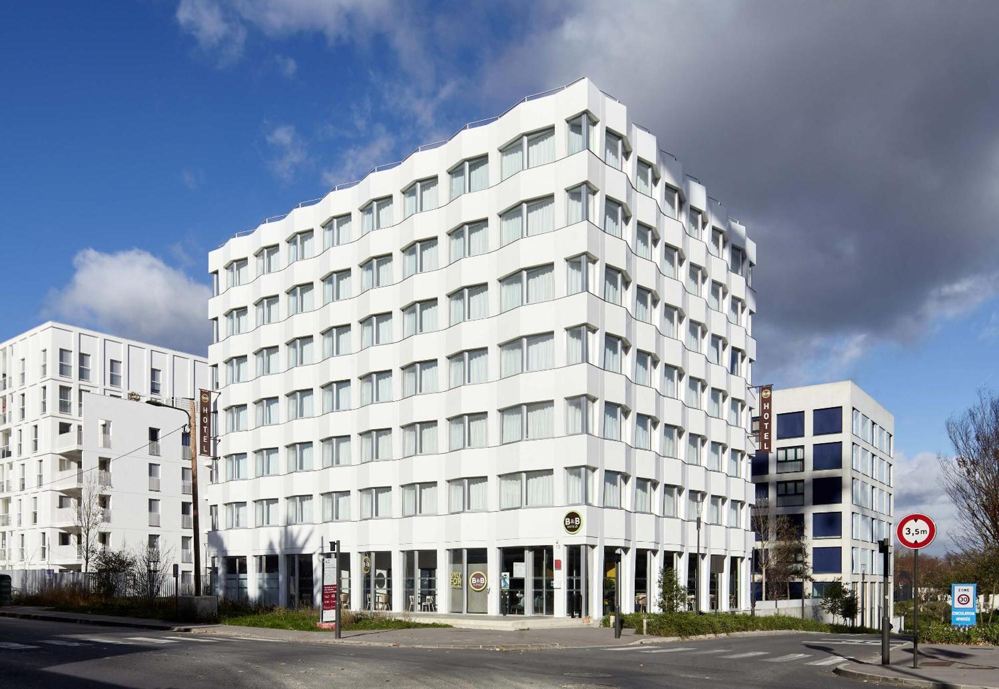 B&B Hotel Massy Gare Tgv Exteriör bild